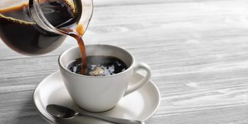 Qué reveló un estudio coreano sobre el café negro y la regulación del azúcar