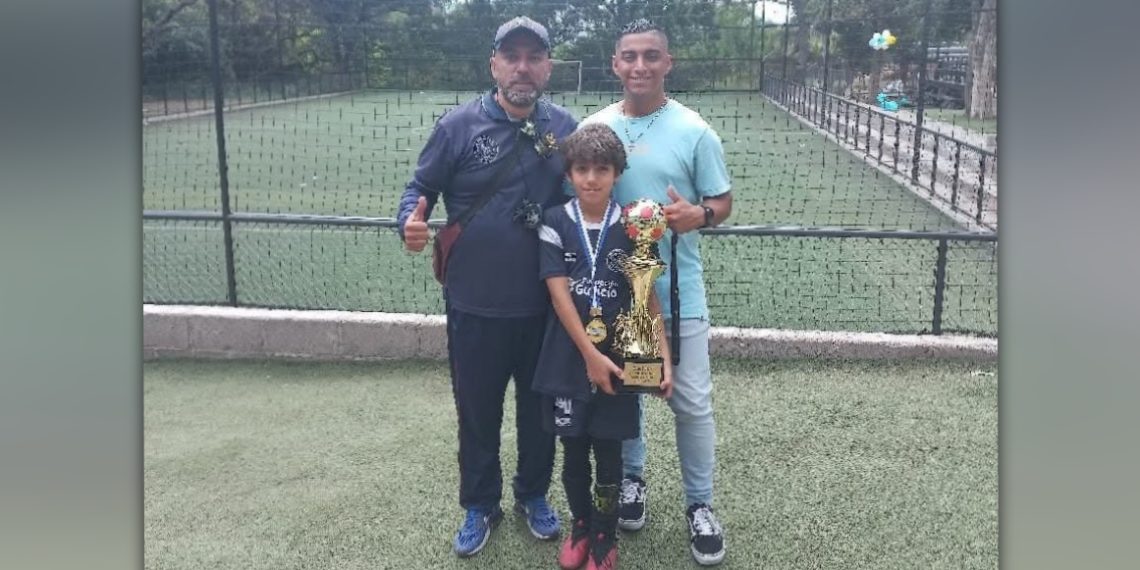 Efraín Tábora Molina: pasión, formación y compromiso con el fútbol